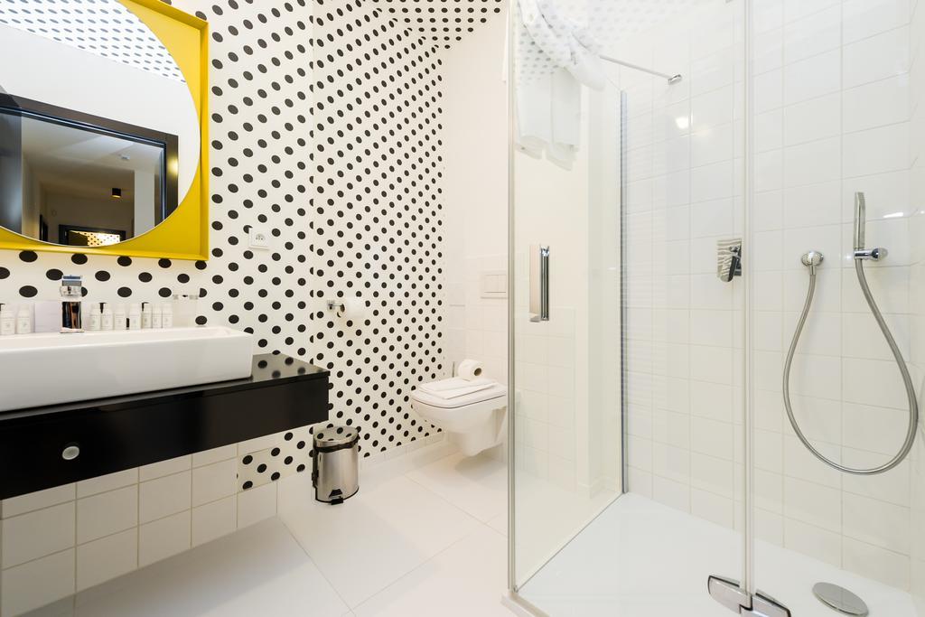 Empirent Mucha Apartments