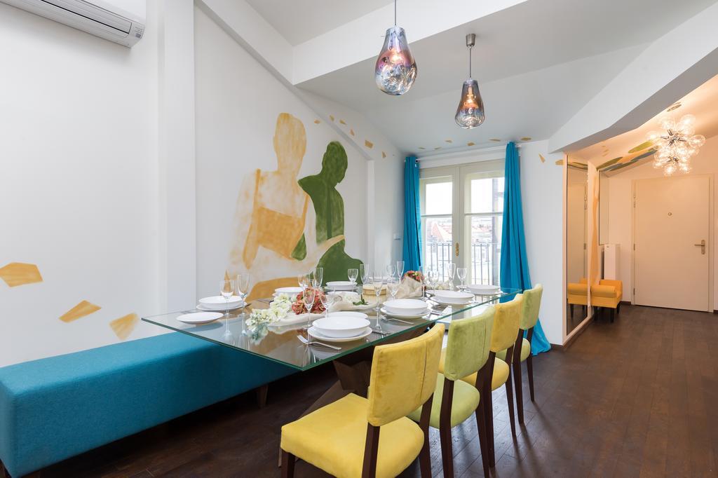 Apartment Empirent Mucha Apartments